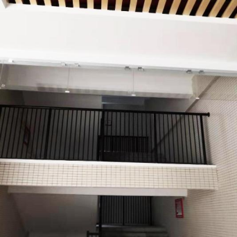 擋煙垂壁 擋煙垂壁