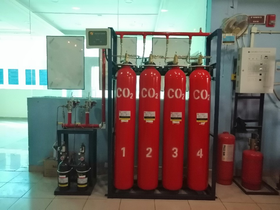 二氧化碳氣體滅火系統(tǒng) 二氧化碳氣體滅火系統(tǒng)